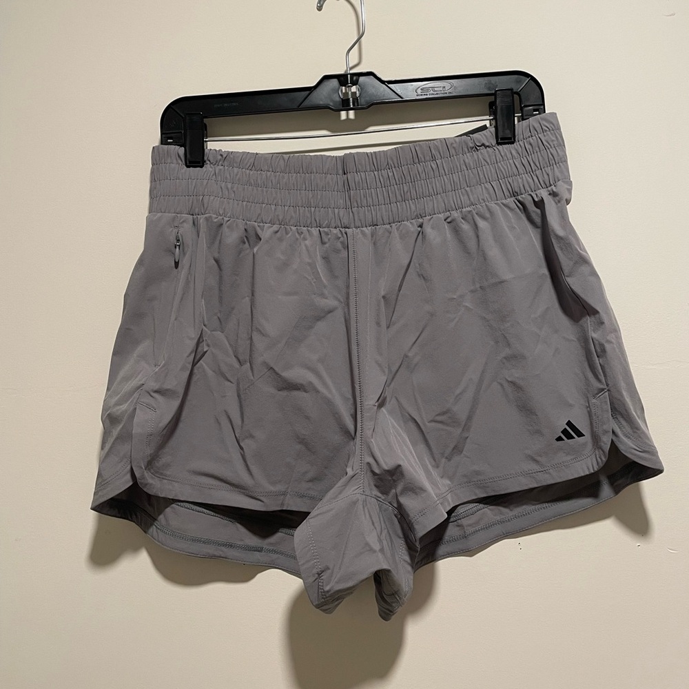 Adidas Pacer Stretch-Woven Lux  Women Shorts IS1668 Gray Running/ Trainning Sz L